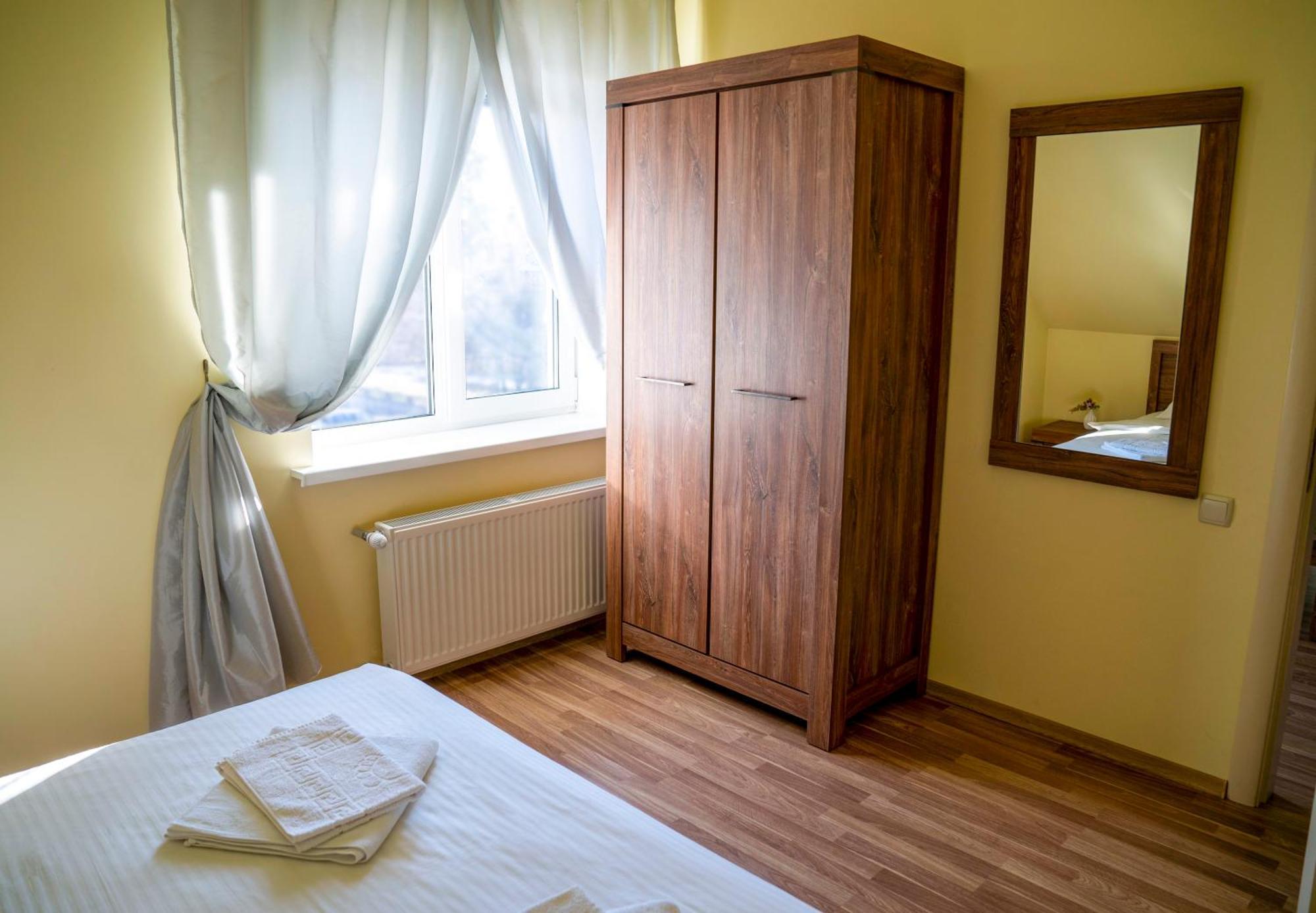 Guest House Kiev Forest 외부 사진